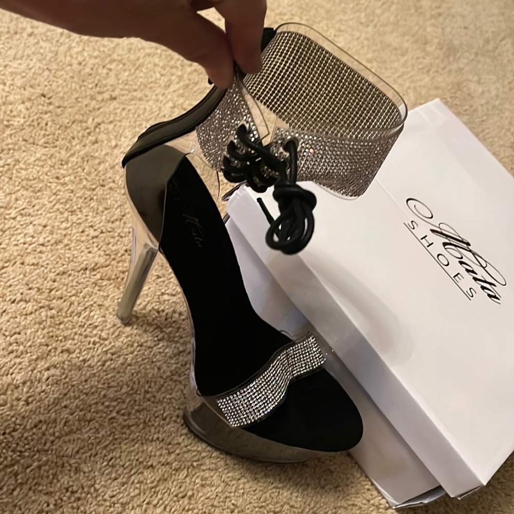 New never worn platform heels
